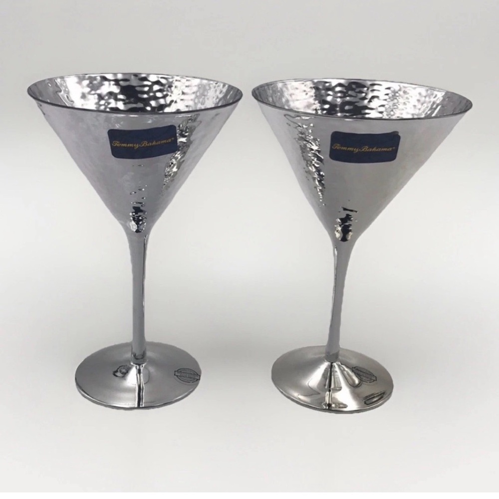 2 Tommy Bahama Silver Metallic Hand Hammered Look Reflective Martini Glasses New